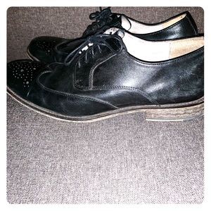 Banana Republic Wing Tips